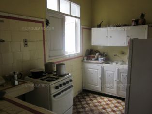 Familia, habitación doble con baño y desayuno